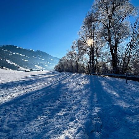 View4Two / Chalet-Apartment Zillertal Hart im Zillertal Exterior foto